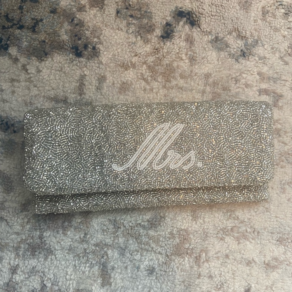 LIKE NEW Jack Rogers Mrs beaded clutch